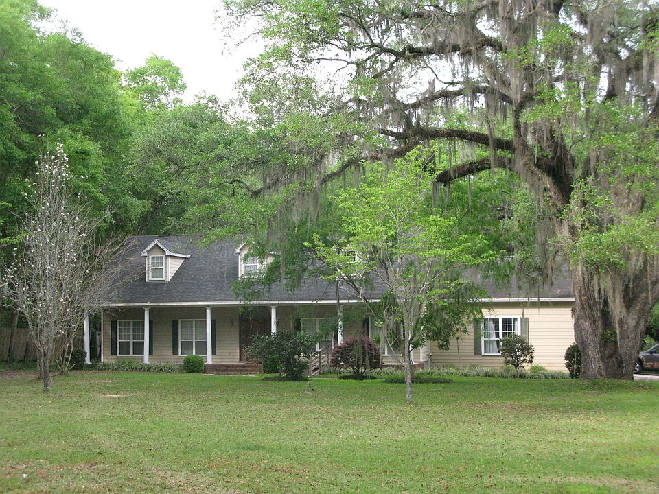 1st image of 2132 Lake Forest Dr