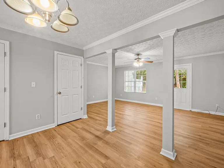 2754 Valley Green Dr — Photo 14
