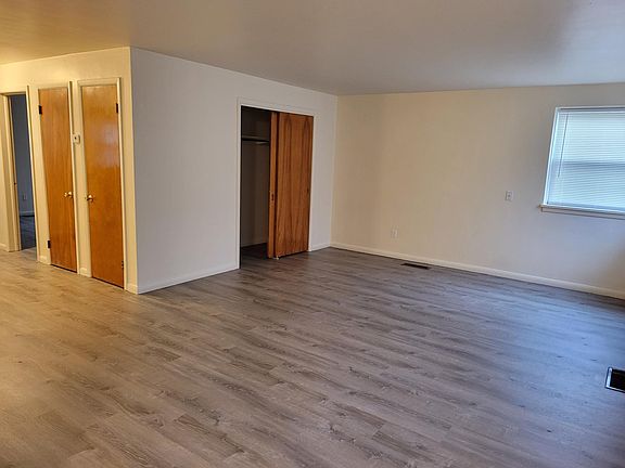 4th image of 17820 Schenely Ave APT 1