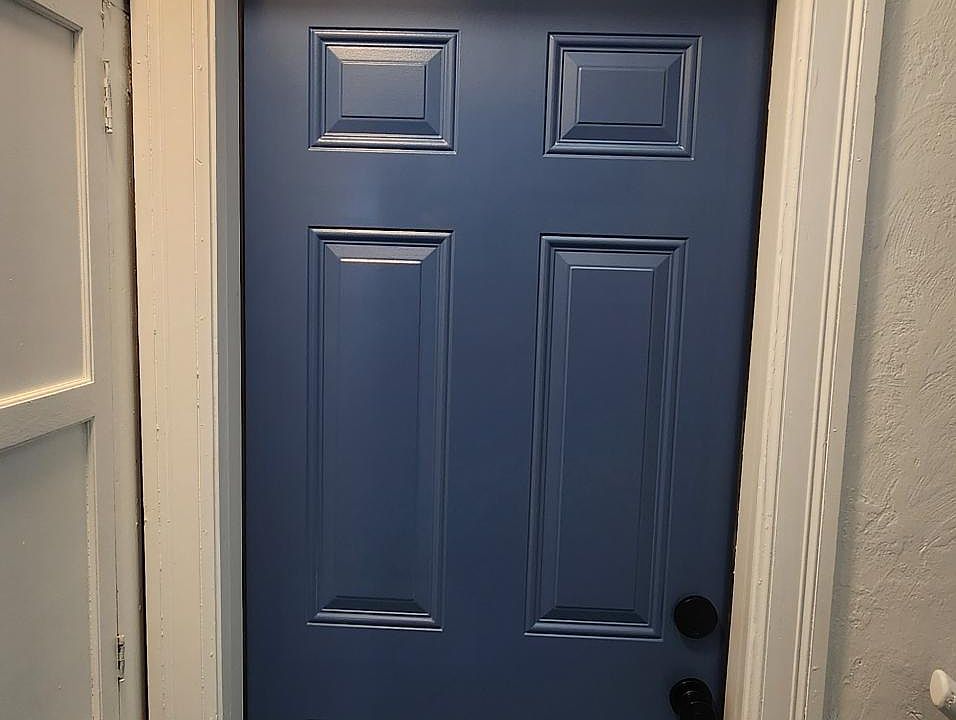 Entrydoor