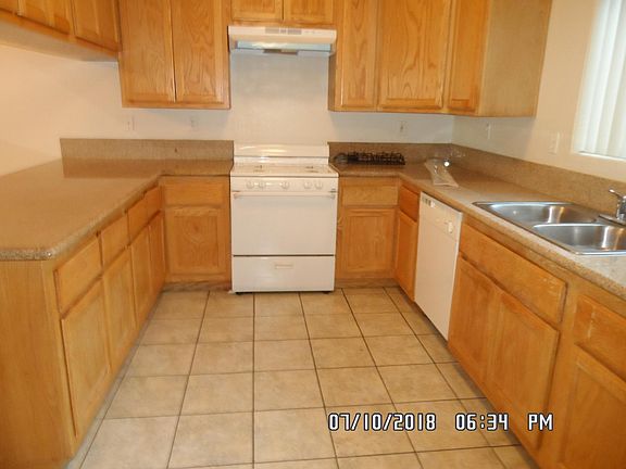 4th image of 16553 Zenda St APT 2