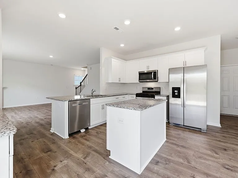 413 Tucana St — Photo 23