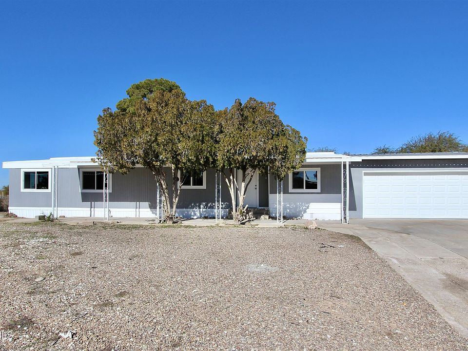 1st image of 1128 W Corinthian Cir