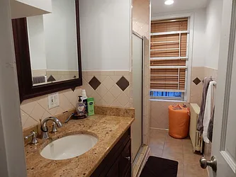 Rented by Aimee Grodanz, LREB