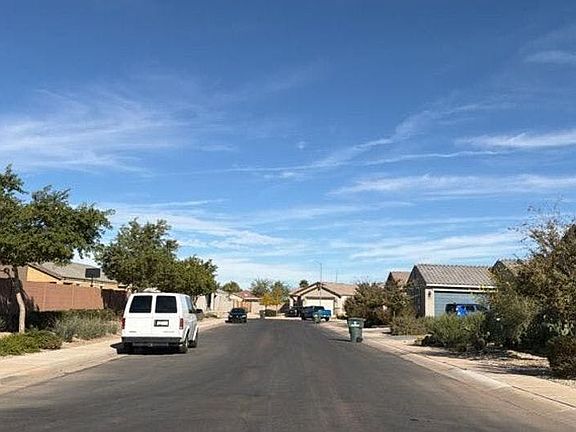 4th image of 238 S San Fernando Ln
