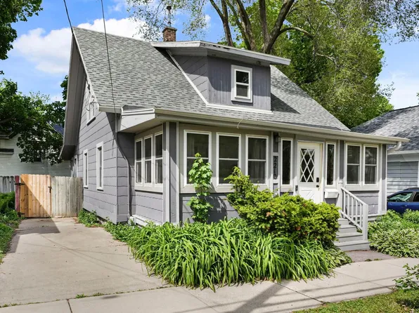 2210 Lafollette Ave, Madison, WI 53704