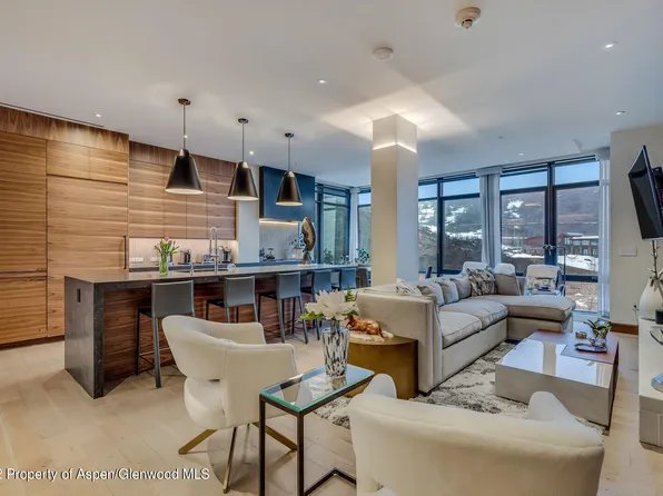 45 Wood Rd #301, Snowmass Village, CO 81615