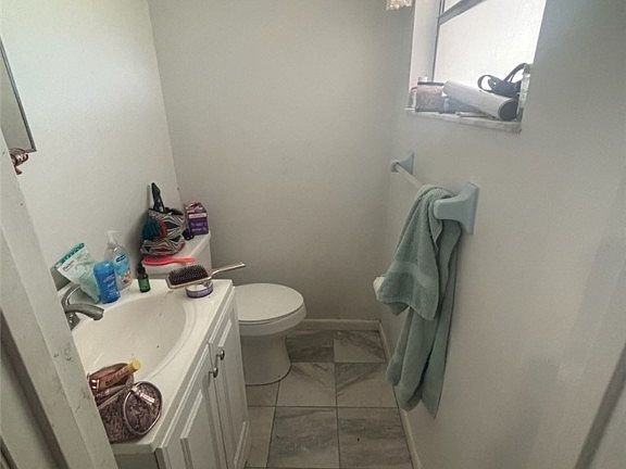 5th image of 3505 Lister St