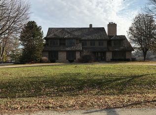 8 Paddock, Lemont, IL 60439