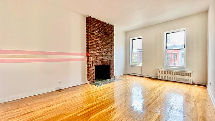 1st image of 1702 2nd Ave APT 4B