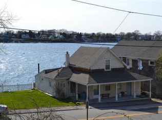 21 Riverside Dr, Tiverton, RI 02878