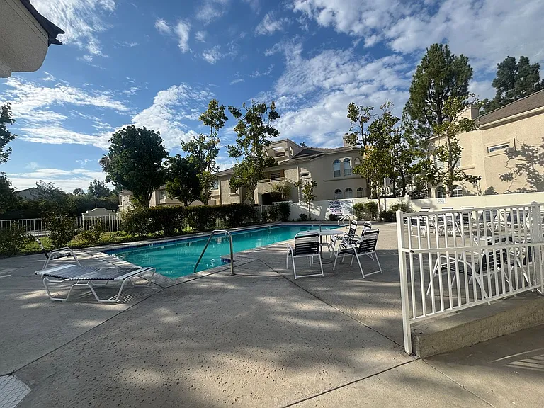 25518 Hemingway Ave #D — Photo 15