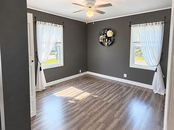 5th image of 706 Brett Cabel Rd