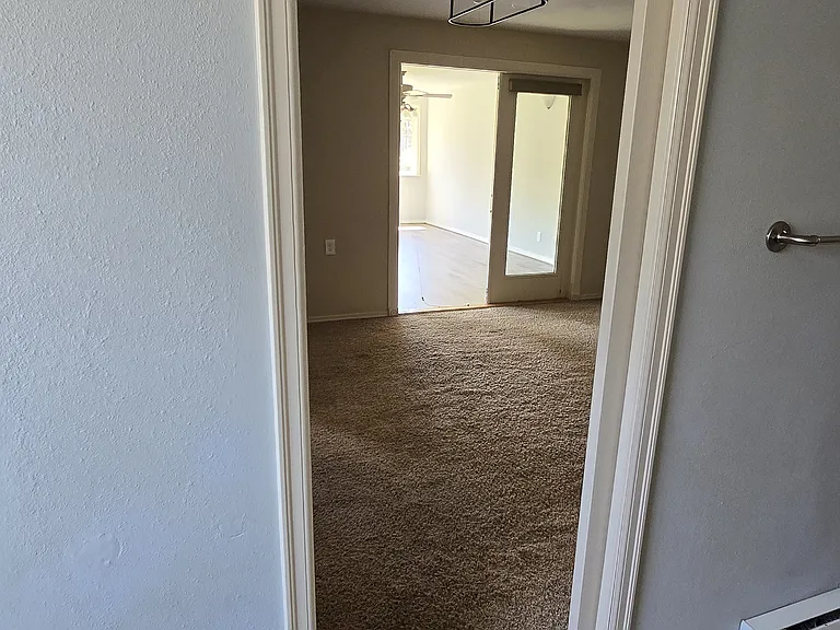 702 Montgomery St — Photo 19