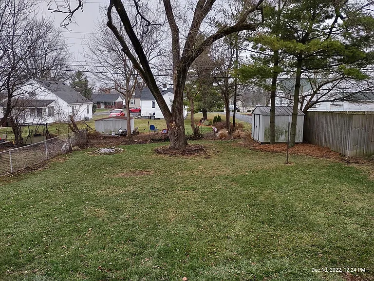 1608 Windemere Dr — Photo 11