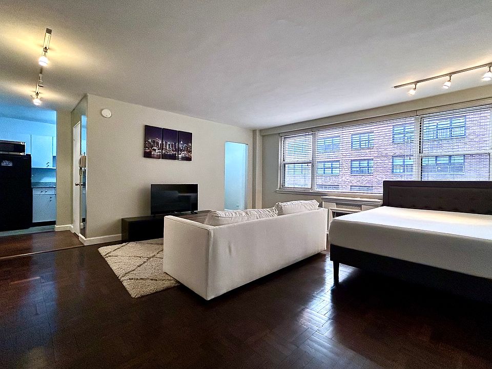 1st image of 139 E 33rd St APT 7N