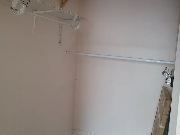236 1/2 11th Ave NE #1 — Photo 15