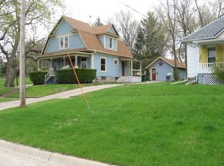 607 N Main St, Fairfield, IA 52556