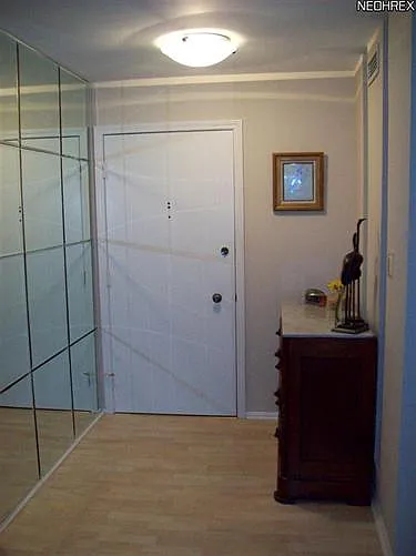 25805 Fairmount Blvd APT 204 photo 1