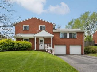 537 Fieldstone Dr, Monroeville, PA