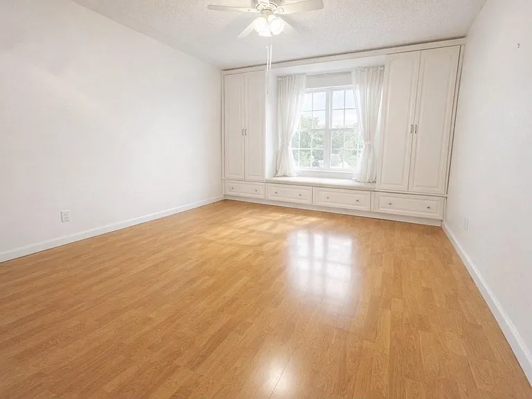 6750 NE 21st Rd #123 — Photo 8