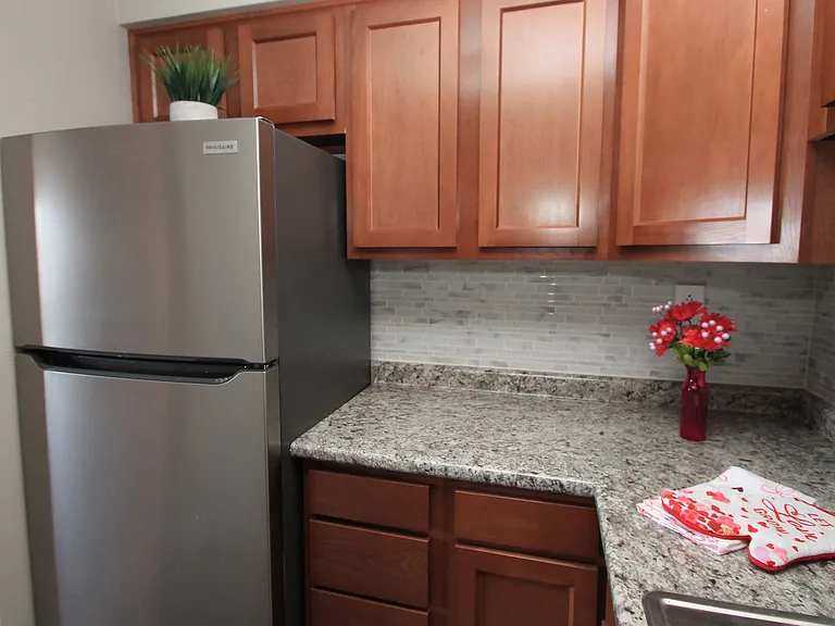 2-Bedroom (Unit 8)