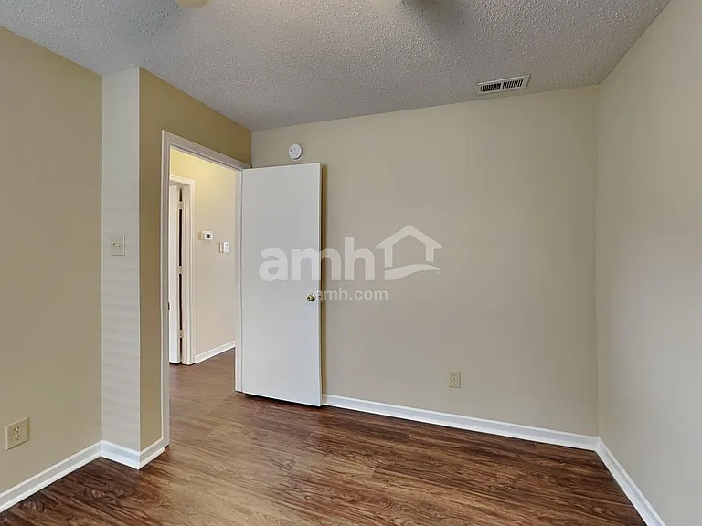 10767 Wymm Ln — Photo 14