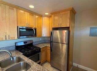 2166 Montgomery Ave APT E, Cardiff, CA 92007