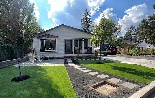 3 bed, 1404 sqft, $2,650 — Photo 1