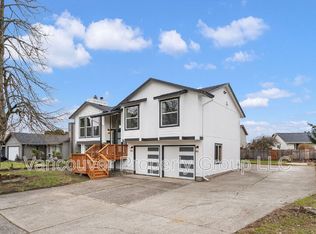 819 SE Olympia Dr, Vancouver, WA 98683