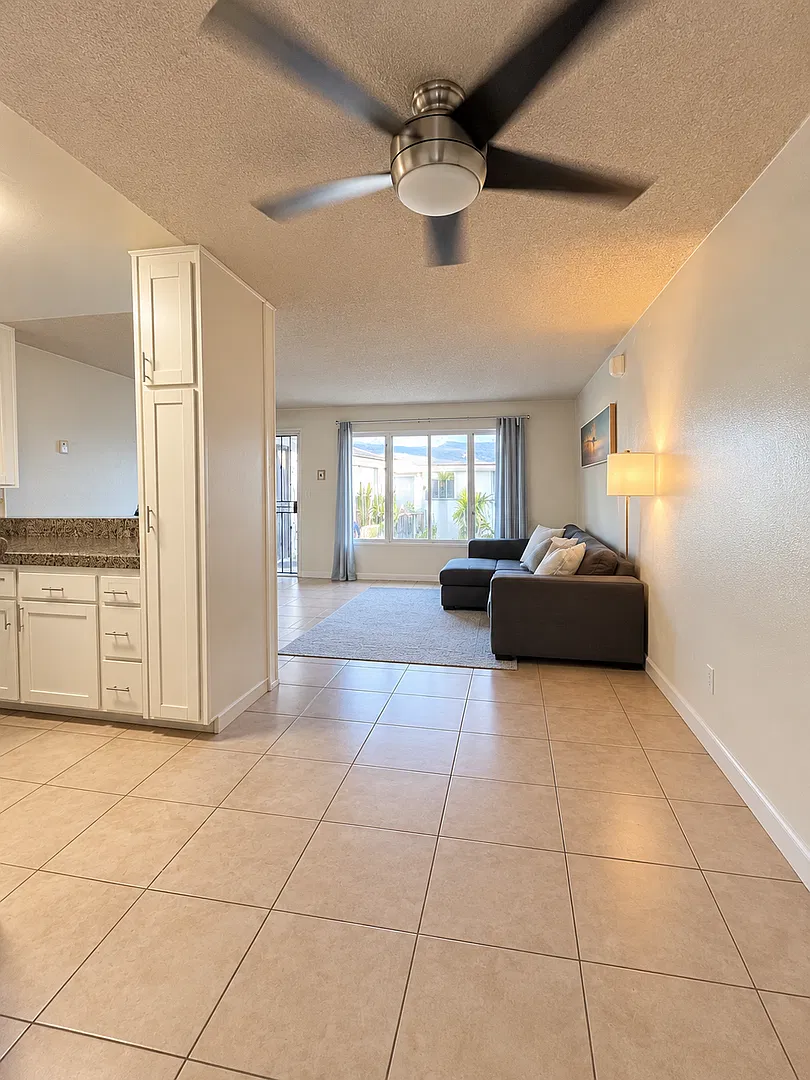 1BD/1BA Pacific Beach Gem Close to Beach, Bay & Garnet Ave! Perfect Spot for $2,665/mo! — Photo 4