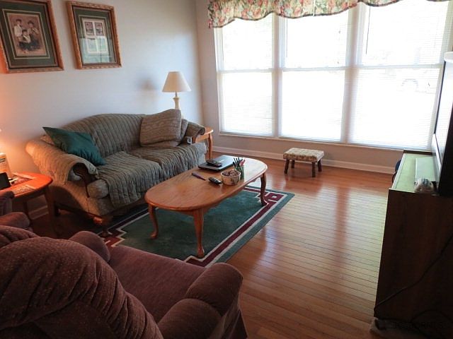 1st image of 5126 Shady Ln