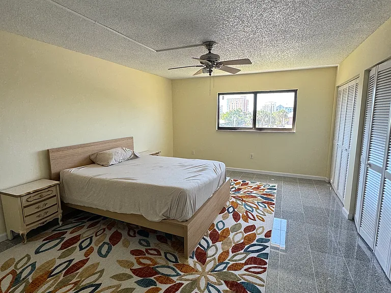 7101 Ridgewood Ave #205 — Photo 9