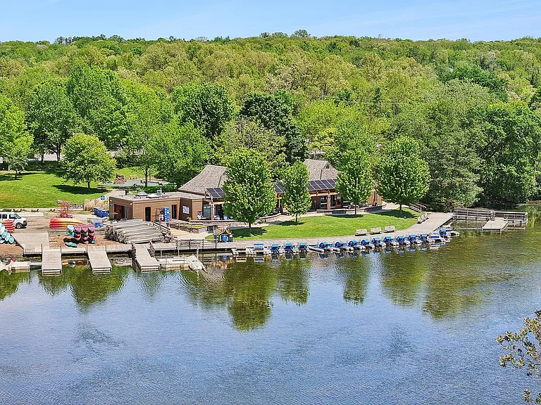 Harlan Lake View