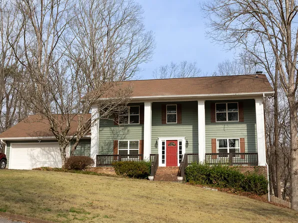 1809 Colonial Shores Dr, Hixson, TN 37343