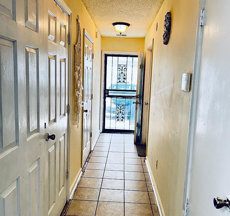 1st image of 796 Williams Ave
