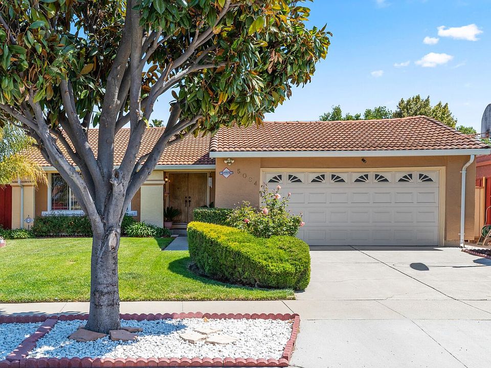 1st image of 5084 Bougainvillea Dr