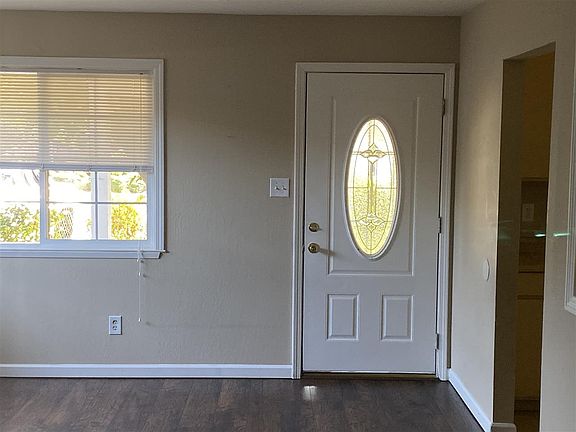 2nd image of 150 San Joaquin Ct