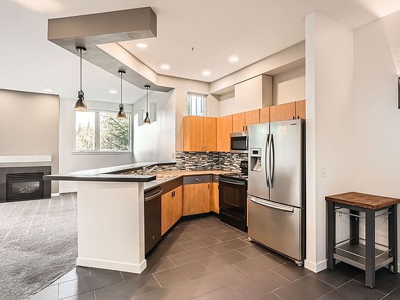 5th image of 521 7th Ave APT 305