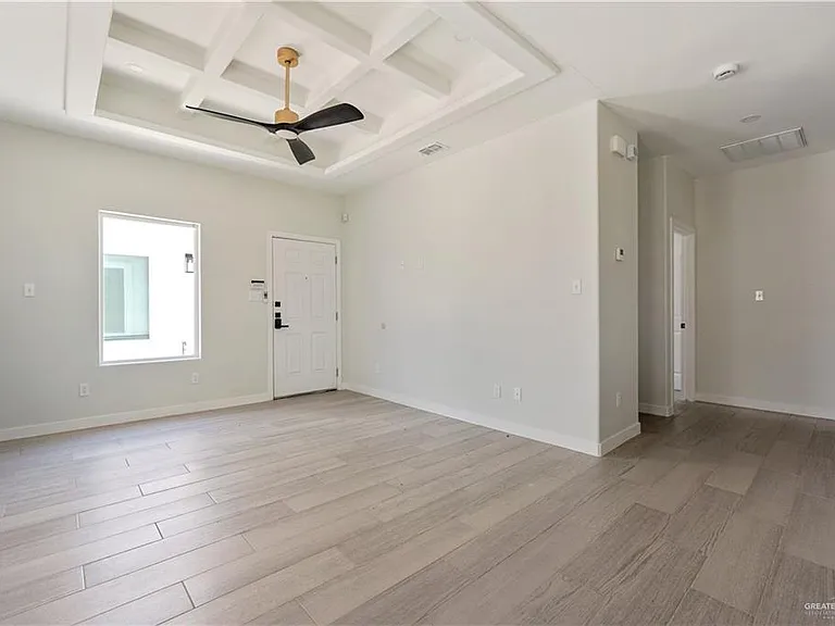 5601 Northwestern Ave #3 — Photo 3