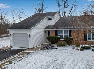 4385 Twilight Ln, Hamburg, NY 14075