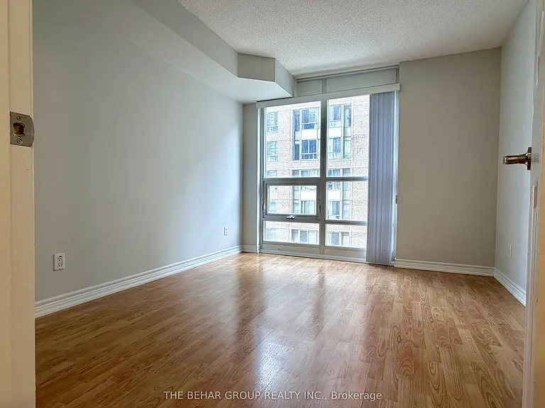 761 Bay St #706 — Photo 11