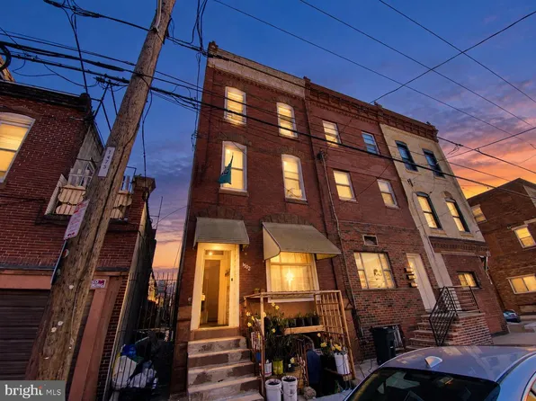 1502 Moore St, Philadelphia, PA 19145