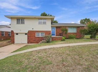 305 Sherri Ln, Yukon, OK 73099