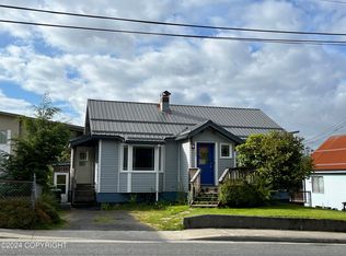106 Dolphin St, Petersburg, AK 99833