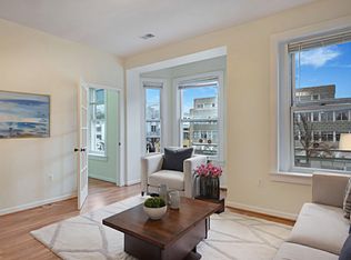 650 D St SE #4, Washington, DC 20003