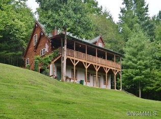 228 White Mountain Rd, Waynesville, NC 28785