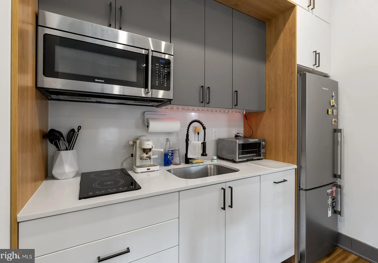 1 bed, 1.0 bath, $1,195 — Photo 3