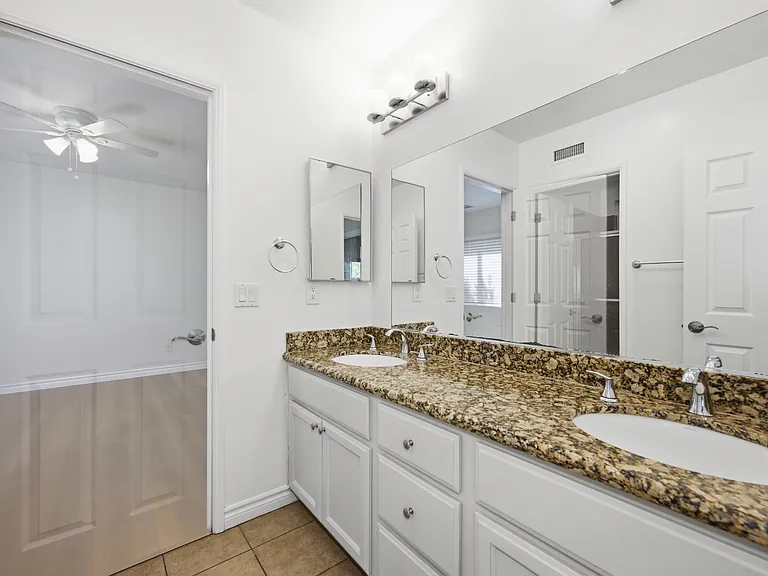 6230 Rose St — Photo 20