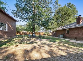 100 Edgewood Ave, Springdale, AR 72764